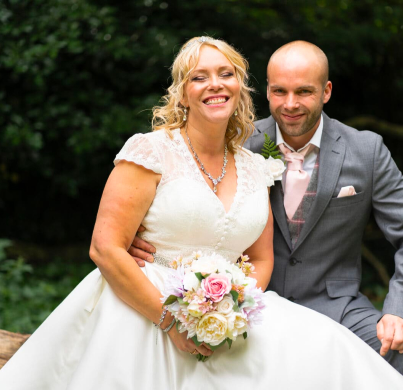 Lloyd Dunkley Photography, A beautiful photo of the bride and groom in Wollaton Park, Nottingham on their wedding day.